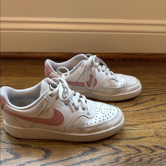 Kids White and Pink Sneakers - Picture 3 of 4